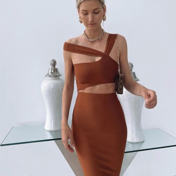 NWOT HOUSE OF CB AINA BROWN BANDAGE DRESS - Picture 3 of 11